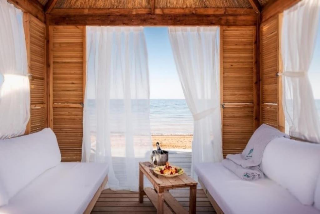 Private Beach Resort Cyprus Vokolidha Exteriör bild