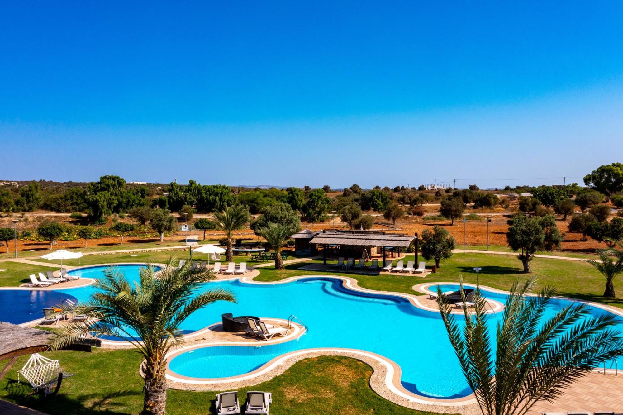Private Beach Resort Cyprus Vokolidha Exteriör bild